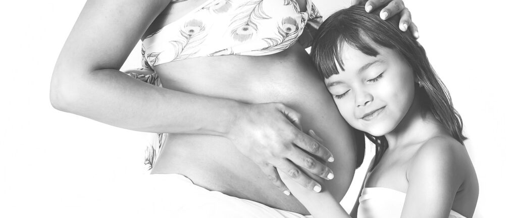 顔の脂肪吸引は妊娠中や授乳中の方に禁忌とされる理由は？