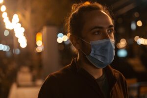 顔脂肪吸引後のマスク着用と生活の注意点は？