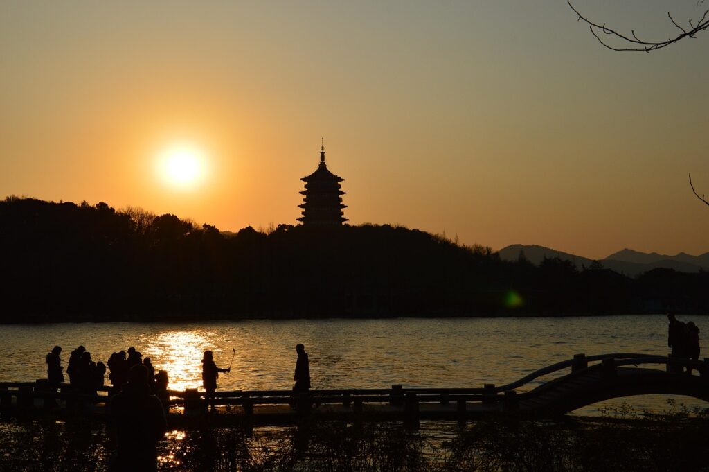 顔脂肪吸引が受けられるクリニックは広島や中国地方にどれくらいある？